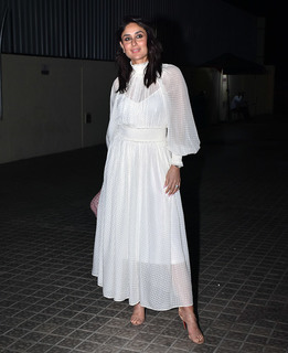 Kareena Kapoor feet photo thumbnail