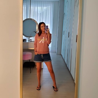Paula Echevarría feet photo thumbnail