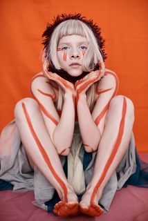 Aurora Aksnes feet photo thumbnail