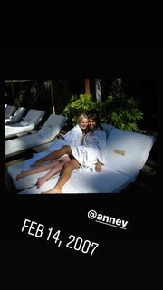Irina Shayk feet photo thumbnail