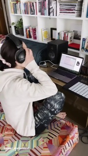 Lena Meyer-Landrut feet photo thumbnail