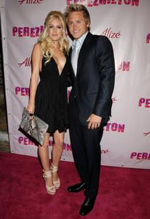 Heidi Montag feet photo thumbnail