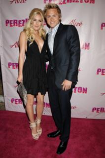 Heidi Montag feet photo thumbnail