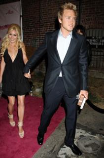 Heidi Montag feet photo thumbnail