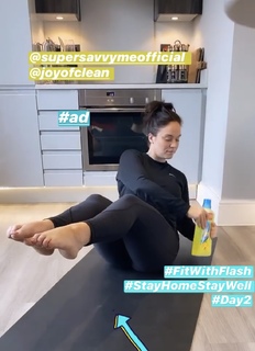 Vicky Pattison feet photo thumbnail