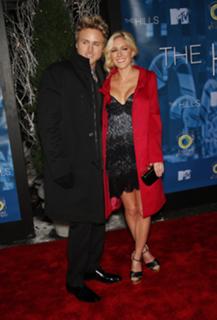 Heidi Montag feet photo thumbnail