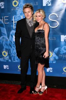 Heidi Montag feet photo thumbnail