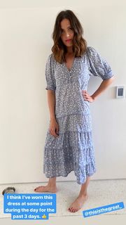 Mandy Moore feet photo thumbnail