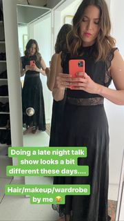 Mandy Moore feet photo thumbnail