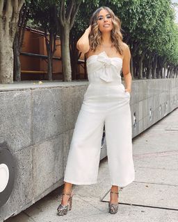 Galilea Montijo feet photo thumbnail