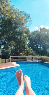 Lívia Andrade feet photo thumbnail