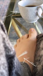 Dove Cameron feet photo thumbnail