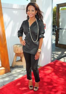 Christina Milian feet photo thumbnail