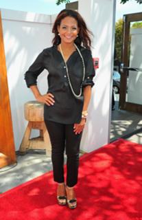 Christina Milian feet photo thumbnail