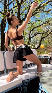 Nina Agdal feet photo thumbnail