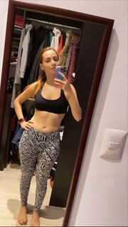 Yoseline Hoffman feet photo thumbnail