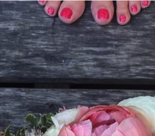 Anna Mucha feet photo thumbnail