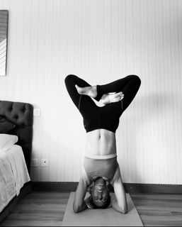 Federica Fontana feet photo thumbnail