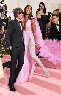 Naomi Campbell feet photo thumbnail