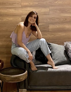 Tania Rincón feet photo thumbnail