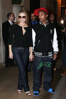 Mariah Carey feet photo thumbnail