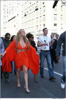 Mariah Carey feet photo thumbnail