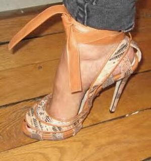 Evelyn Lozada feet photo thumbnail