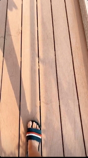 Parineeti Chopra feet photo thumbnail