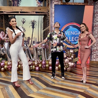 Cynthia Rodríguez feet photo thumbnail