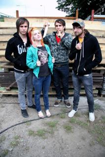 Hayley Williams feet photo 4