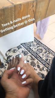 Vida Guerra feet photo thumbnail