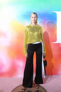 Karolina Kurkova feet photo thumbnail