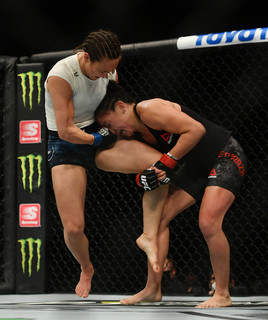 Michelle Waterson feet photo thumbnail