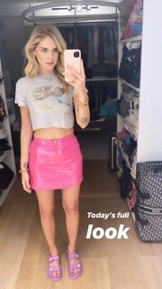 Chiara Ferragni feet photo thumbnail
