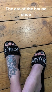 Fearne Cotton feet photo thumbnail