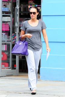 Tamara Ecclestone feet photo thumbnail