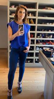 Tania Rincón feet photo thumbnail