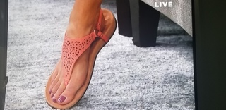 Courtney Khondabi feet photo thumbnail