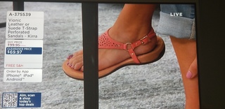 Courtney Khondabi feet photo thumbnail