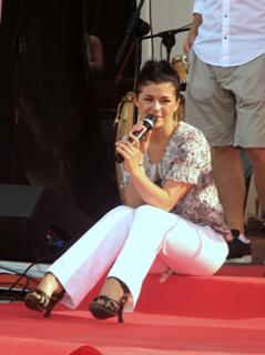 Katarzyna Cichopek feet photo thumbnail