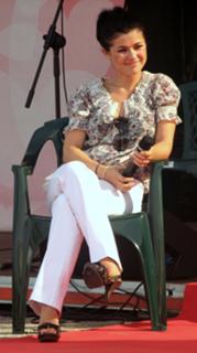 Katarzyna Cichopek feet photo thumbnail