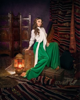Haifa Wehbe feet photo thumbnail
