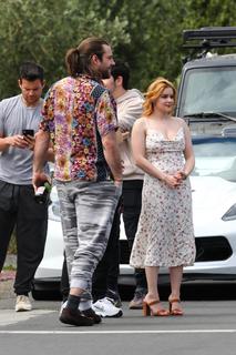 Ariel Winter feet photo thumbnail