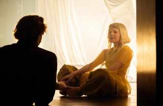 Aurora Aksnes feet photo thumbnail
