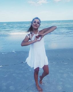 Ludovica Frasca feet photo thumbnail