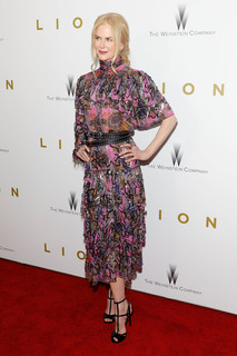 Nicole Kidman feet photo thumbnail
