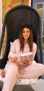 Kriti Sanon feet photo thumbnail