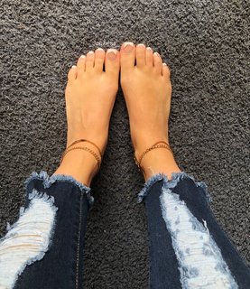 Jenelle Jcakess feet photo thumbnail