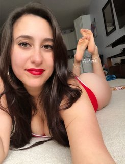 Jenelle Jcakess feet photo thumbnail