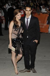 Kate Mara feet photo thumbnail
